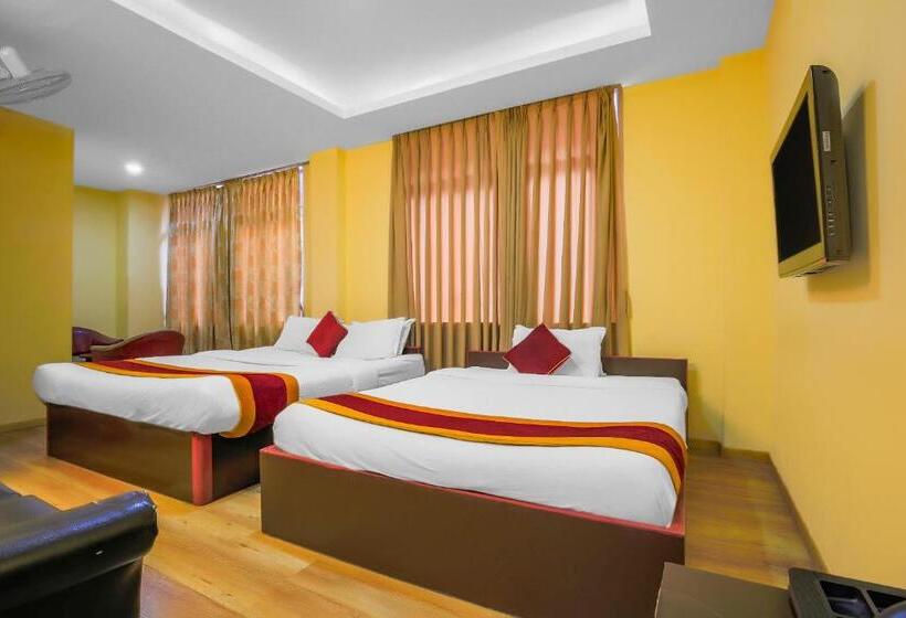 اتاق کلاسیک سه تخته, Palagya Hotel Pvt Ltd By Oyo Rooms