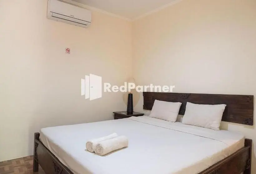 スタンダードルーム, Monginsidi Guest House Syariah Malioboro Yogyakarta Mitra Reddoorz