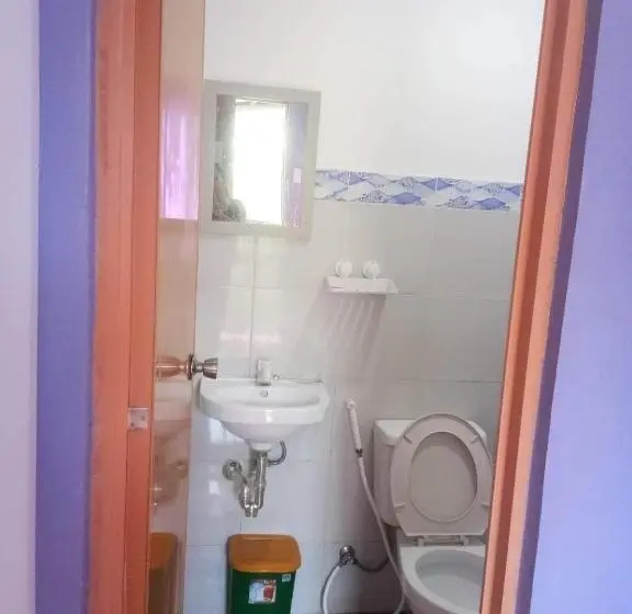 Perhehuone, Purple Guesthouse