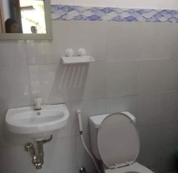 חדר משפחתי, Purple Guesthouse