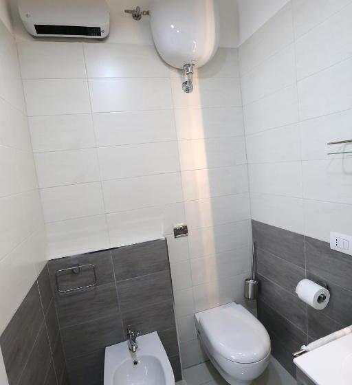 اتاق لوکس با بالکن, B&b Bonaventura