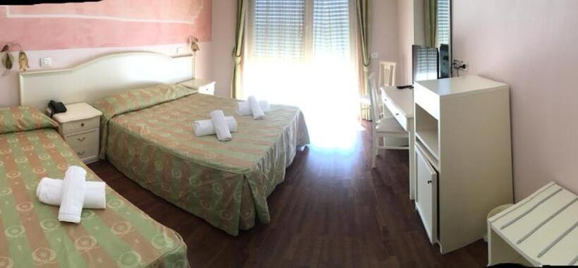 اتاق استاندارد سه نفره, Villa Strassoldo Ex Attianese Hotel Restaurant
