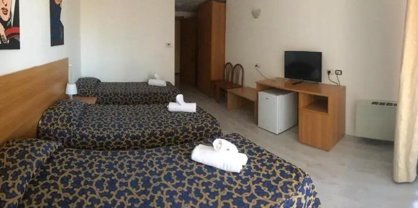 اتاق استاندارد سه نفره, Villa Strassoldo Ex Attianese Hotel Restaurant