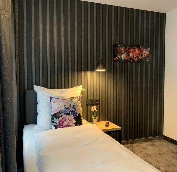 Номер Стандарт Индивидуальный, Dias