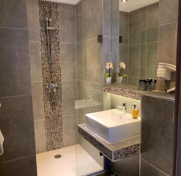 Номер Стандарт, Dias