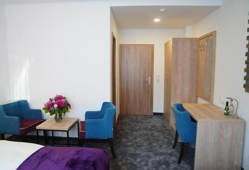 Трехместный Номер Deluxe, Dias