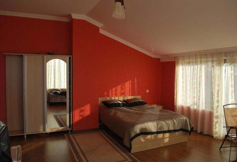 اتاق راحتی, Amigo Ii