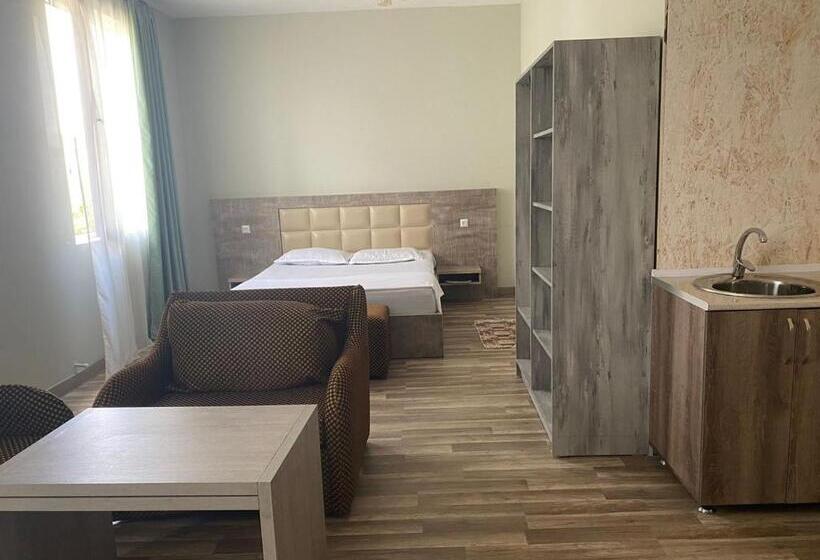 اتاق سوپریور, Amigo Ii