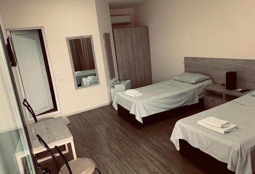 اتاق راحتی, Amigo Ii