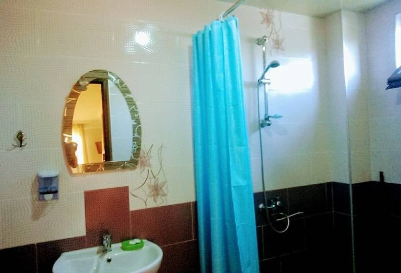 اتاق راحتی, Amigo Ii