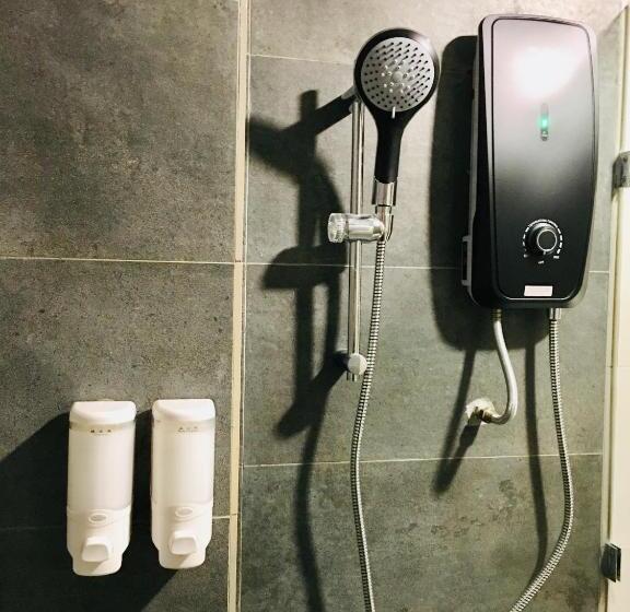 디럭스 룸, Enclave Business