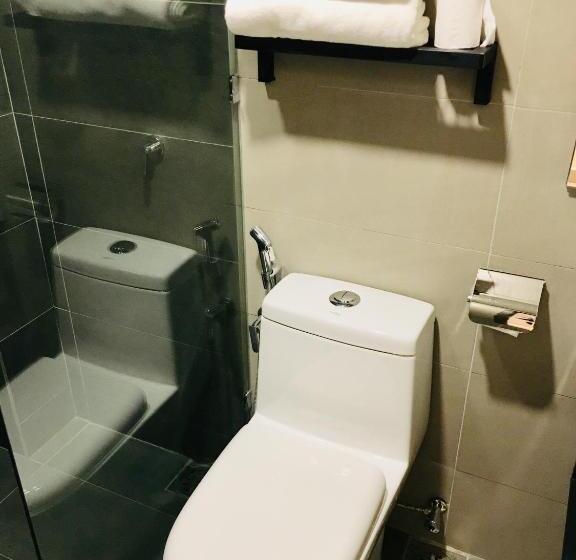 디럭스 룸, Enclave Business