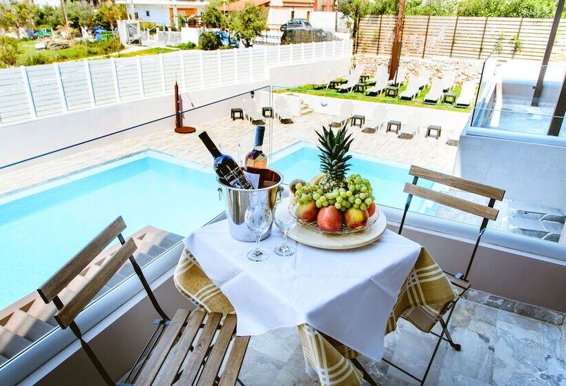 غرفة كومفورت ثلاثية, Gregory Comfort