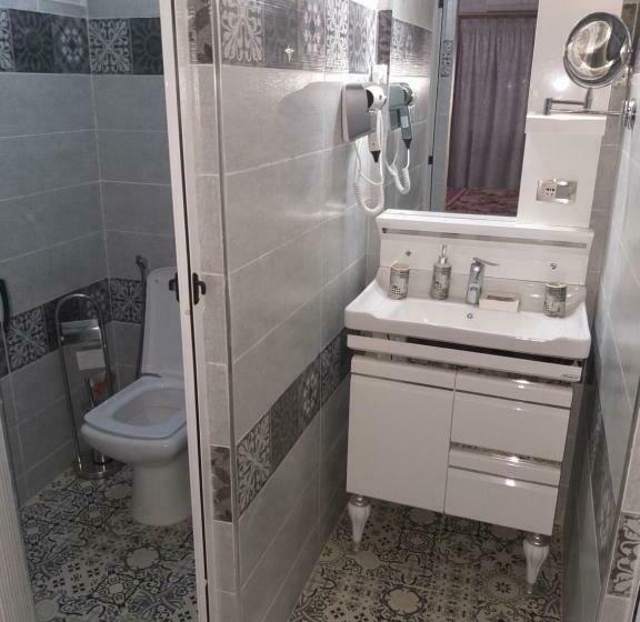 جناح, Lahlou Riad Cafeteria