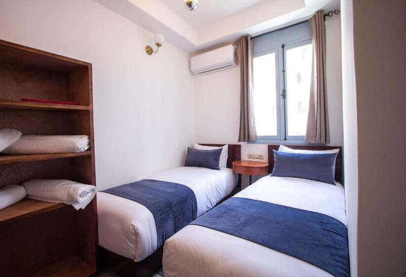 四人标准间, Cine House