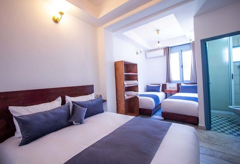 四人标准间, Cine House