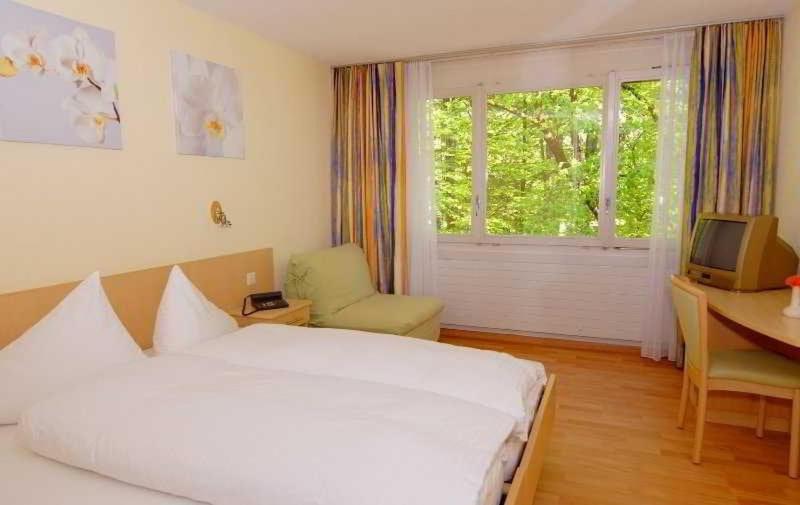 סוויטה נוף להרים, Das Hotel Sherlock Holmes