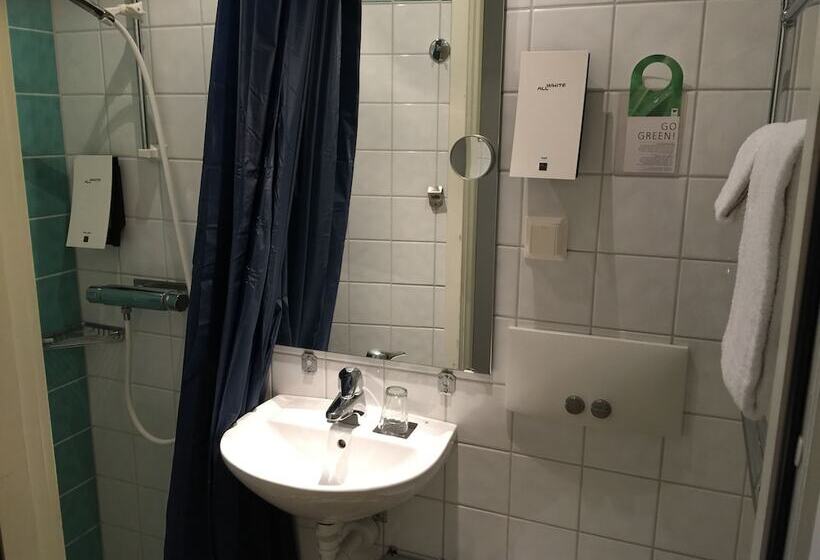 이코노미 싱글 룸, First Hotel Olofström