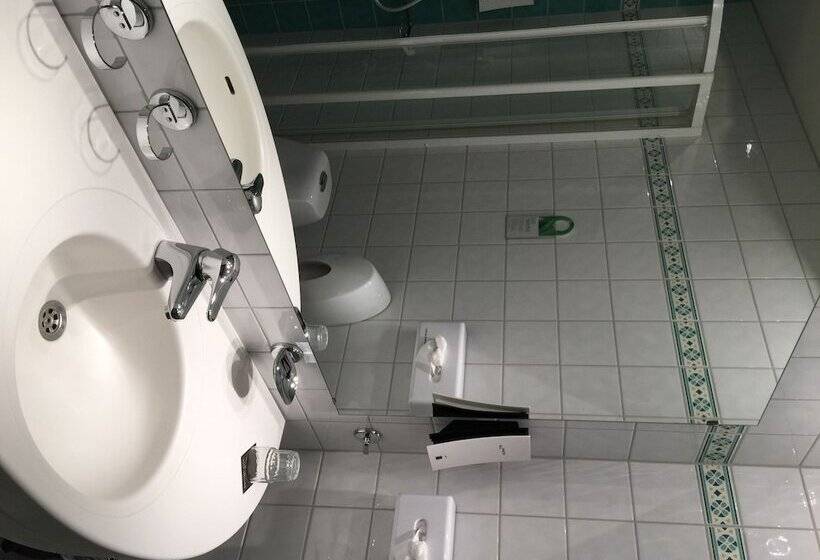 חדר אקונומי יחיד, First Hotel Olofström