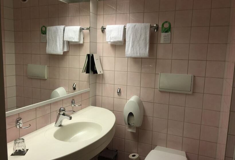 חדר סופריור יחיד, First Hotel Olofström