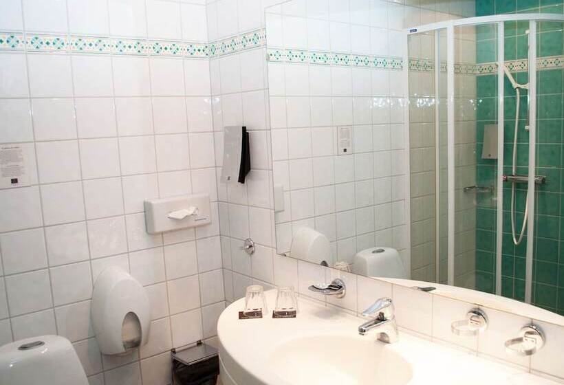 חדר סופריור יחיד, First Hotel Olofström