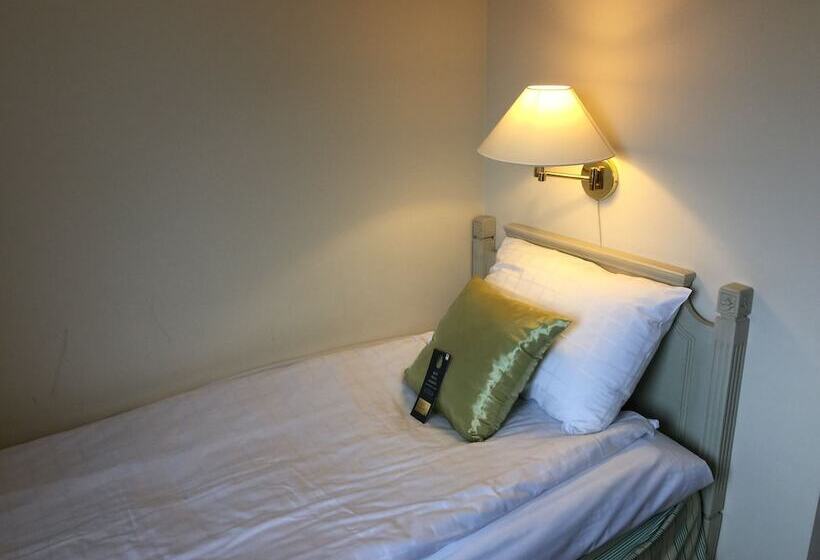חדר אקונומי יחיד, First Hotel Olofström