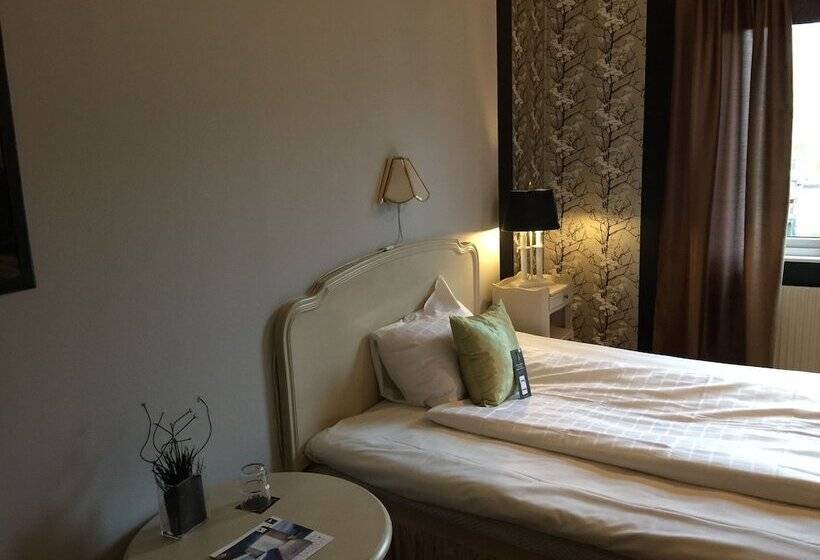 이코노미 싱글 룸, First Hotel Olofström