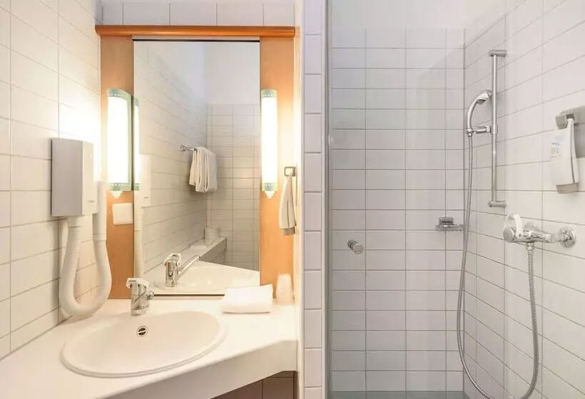 Quarto standard, Ibis Chur