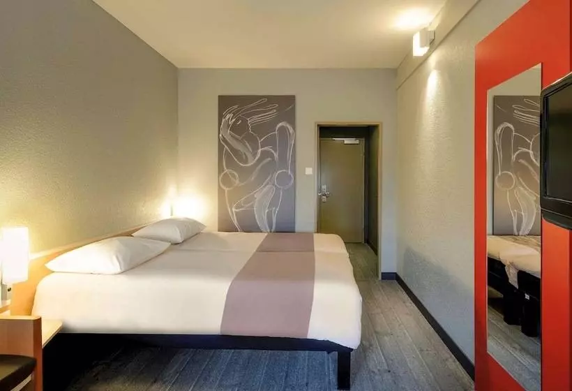 Quarto standard, Ibis Chur