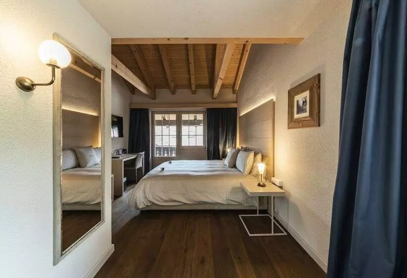 Quarto Estandar Cama Casal, Maya Caprice