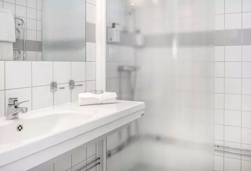 Chambre Standard, Scandic Elmia