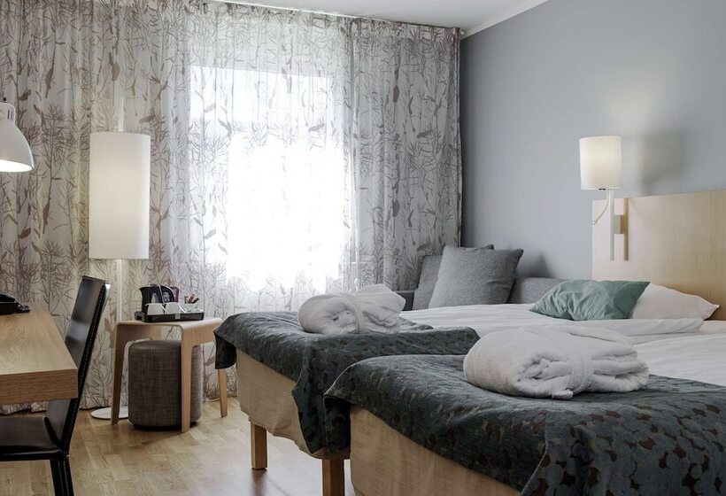 غرفة عائلية, Scandic Segevång