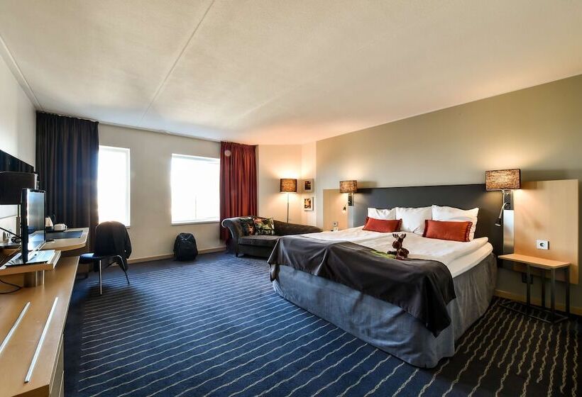 Семейный Номер, Scandic Triangeln