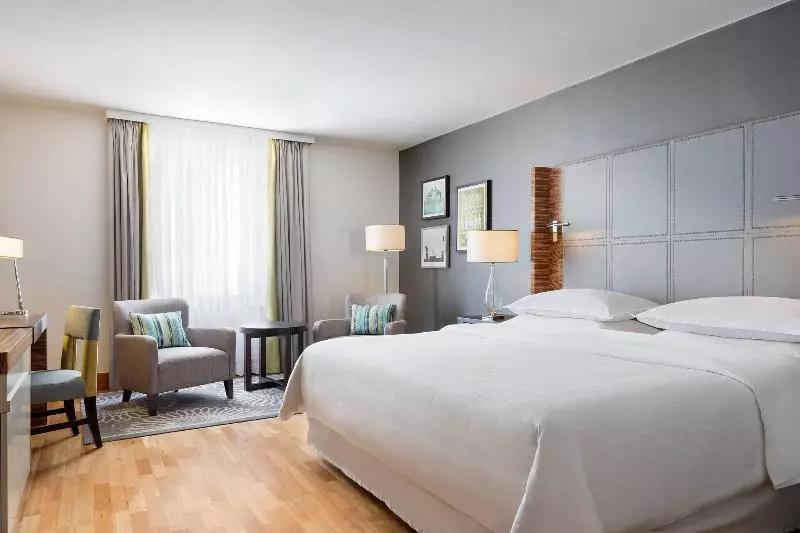 キングサイズベッドのクラシックルーム, Sheraton Stockholm