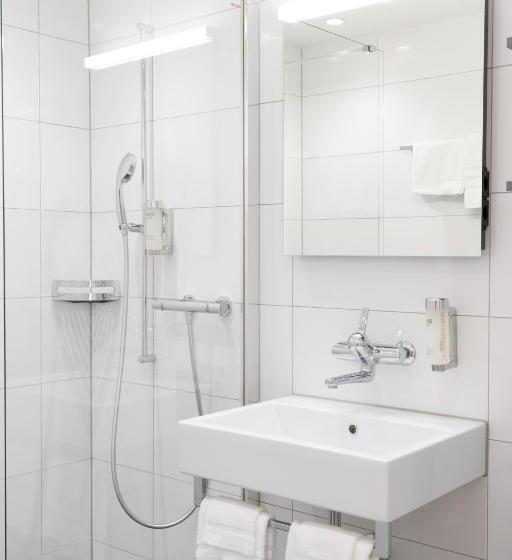 اتاق استاندارد, Sursee