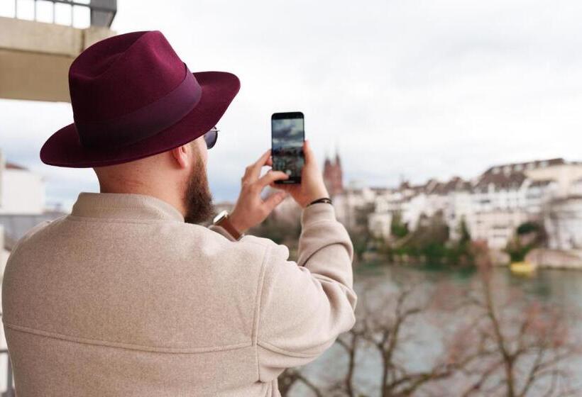 غرفة سوبيريور مطلّة علي النهر, Merian Basel Self Check In