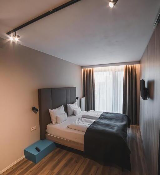 套房, Avenue Pallova 28