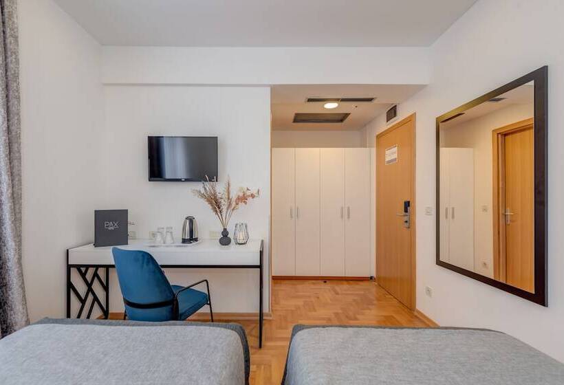 Classic Interior Room, Pax