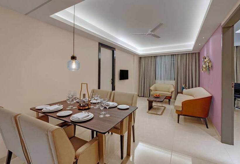 スイート, The Fern Residency, Karad