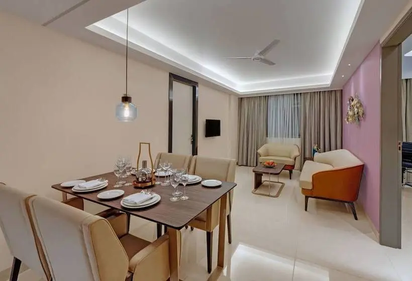 スイート, The Fern Residency, Karad