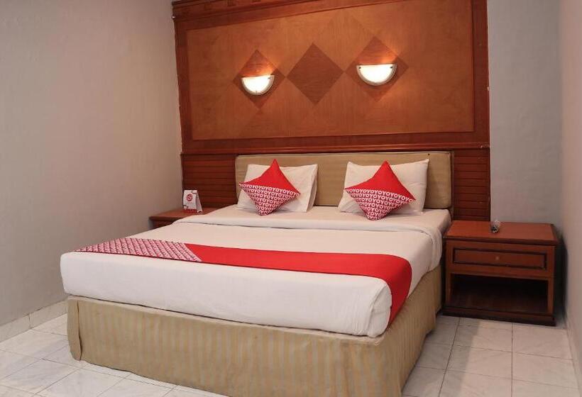 Номер Стандарт, Mona Plaza Hotel By Oyo Rooms