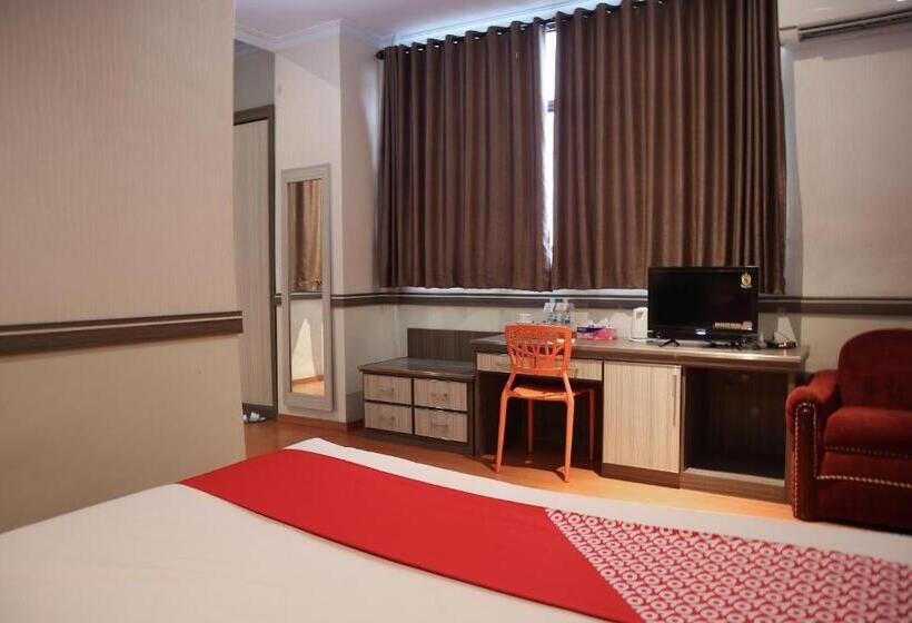 Люкс Повышенной Комфортности, Mona Plaza Hotel By Oyo Rooms