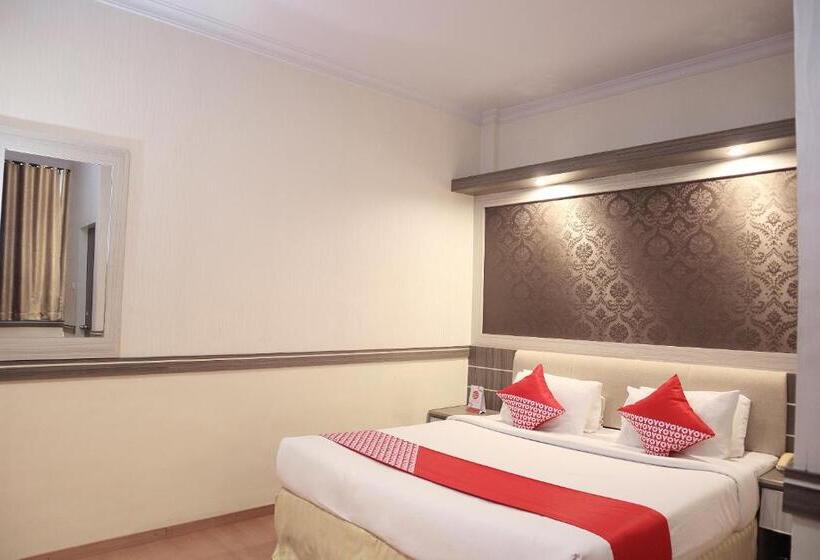 Люкс Superior, Mona Plaza Hotel By Oyo Rooms