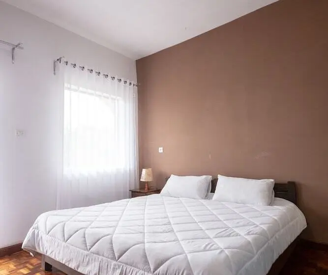 اتاق اکونومی, Andasibe Lemurs Lodge