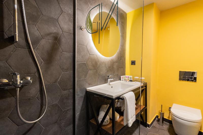 اتاق استاندارد با چشمانداز رودخانه, Next Door Park