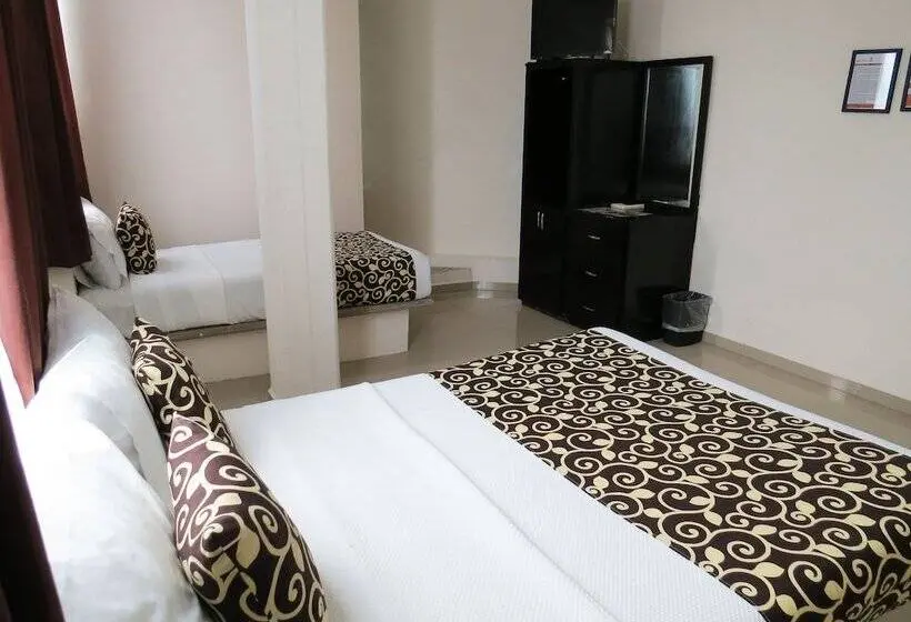 اتاق استاندارد سه نفره, Royal Puebla