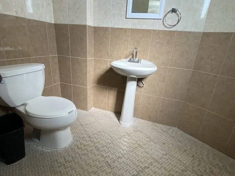 اتاق استاندارد چهار تخته, Royal Puebla
