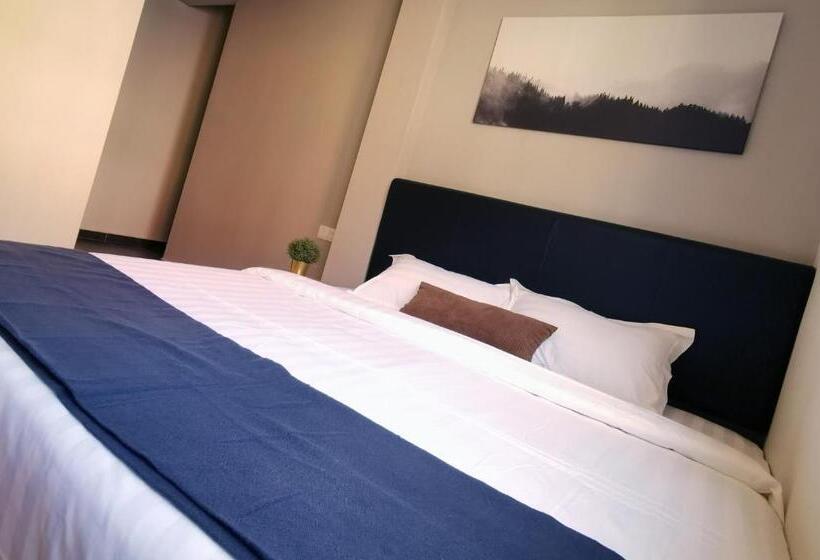 Quarto Superior Cama King, The Core