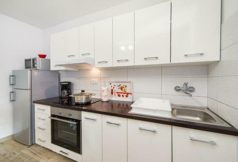 ２ベッドルームアパートメント, Apartments Maša