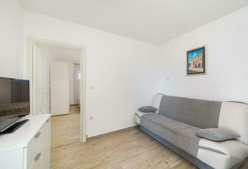 ２ベッドルームアパートメント, Apartments Maša